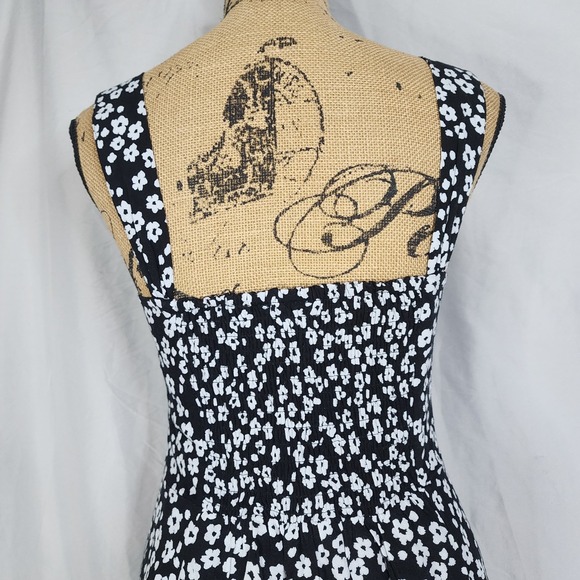 Vtg‎ GAP Size Small B&W Floral Lenzing Ecovero Sweetheart Smocked Mini Sundress - Picture 7 of 10